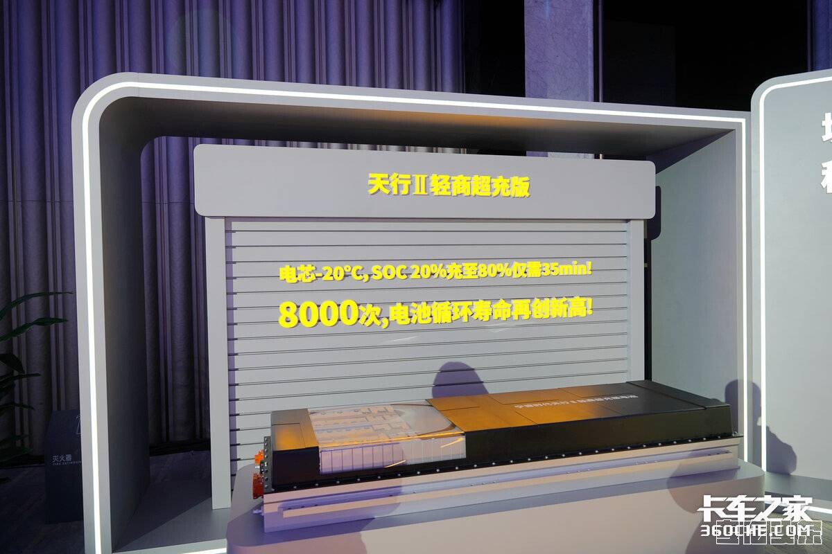 0q5j4v4dgqc1449.jpg