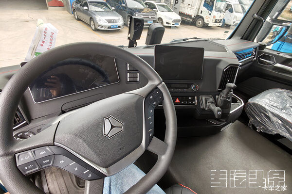nx1qvpubv4e1229.jpg